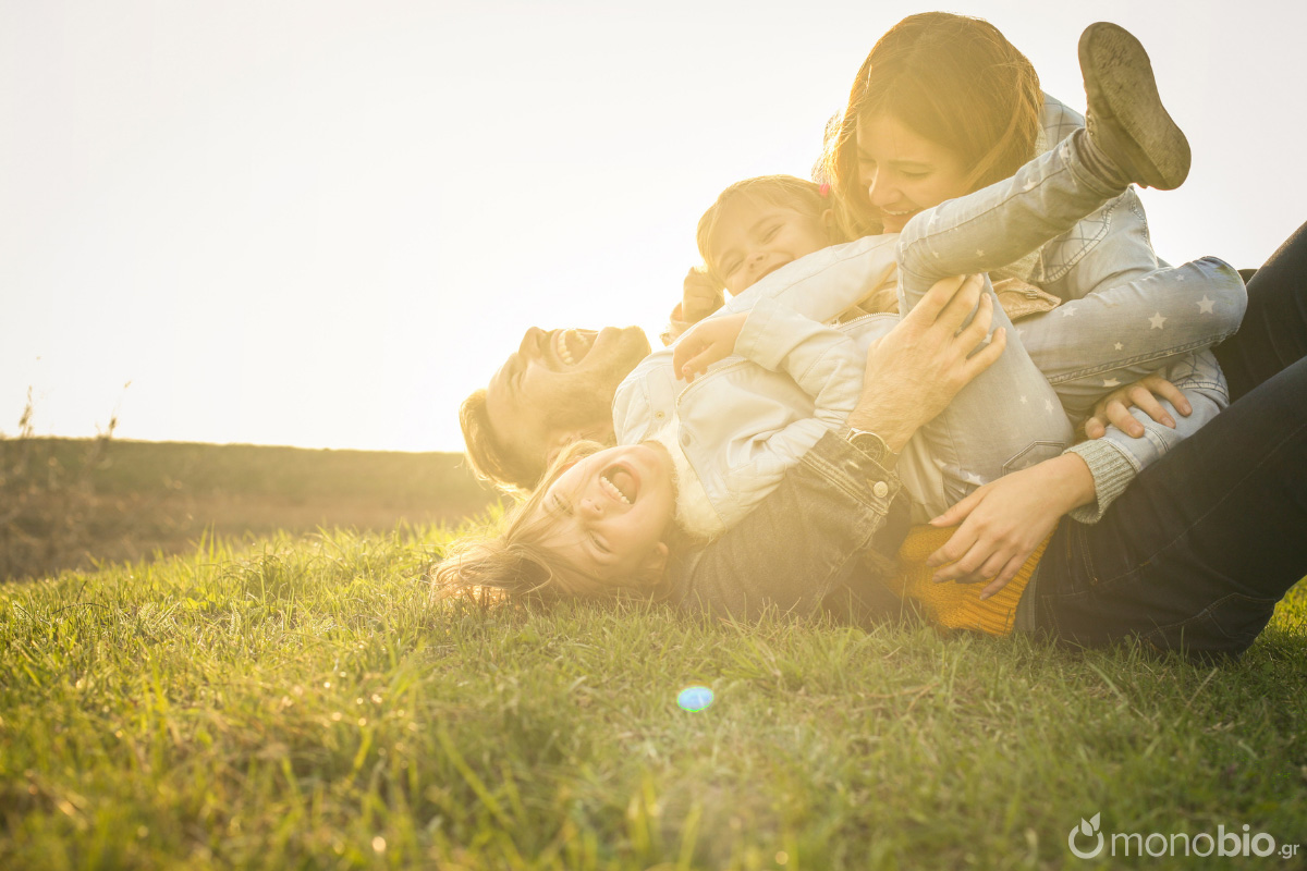 happy family in the sun 1